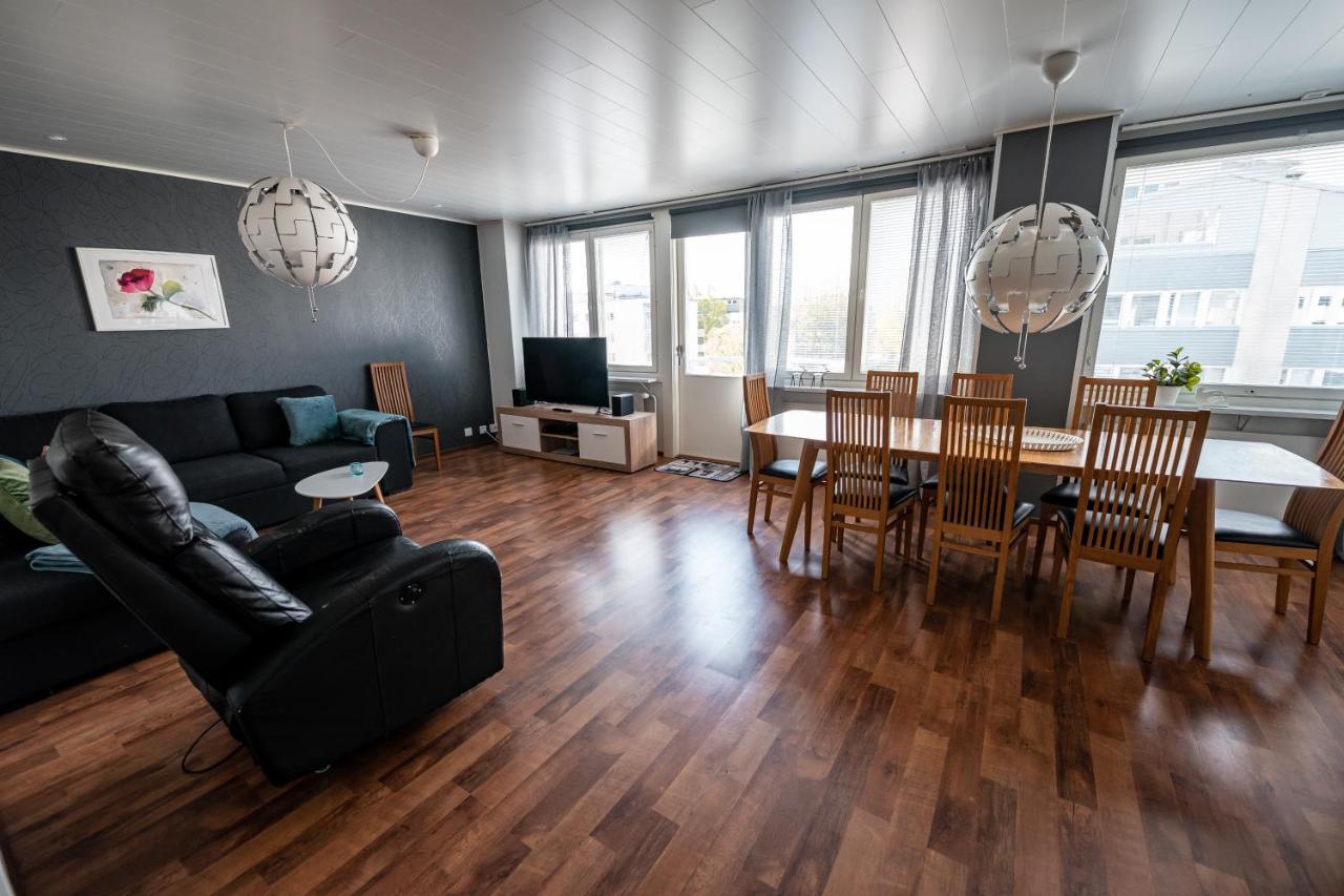 Santalux Apartment Xl โรวานิเอมิ ภายนอก รูปภาพ