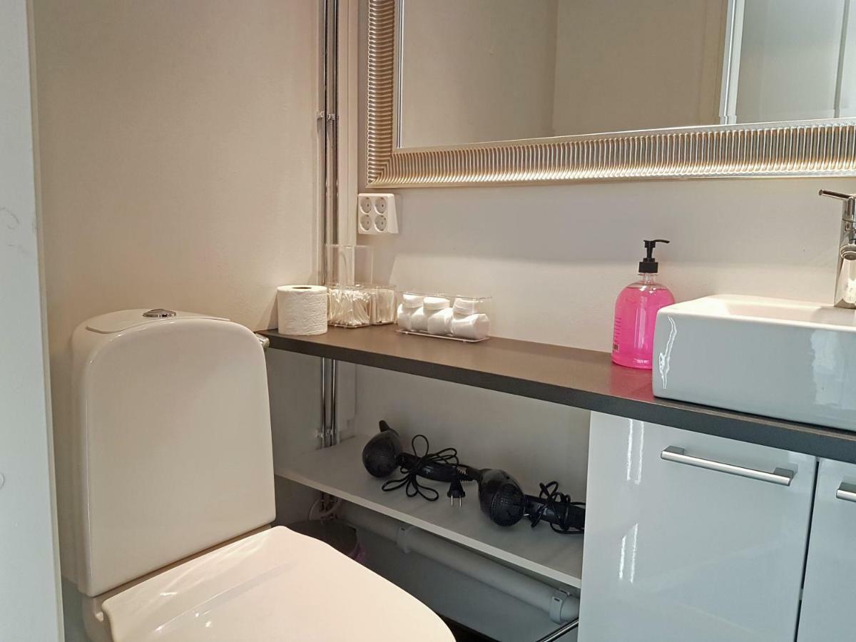 Santalux Apartment Xl โรวานิเอมิ ภายนอก รูปภาพ